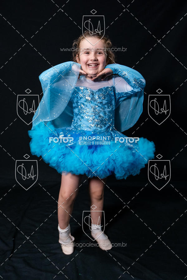 Buy your photos of the eventBelieve New York 2018 on Fotop