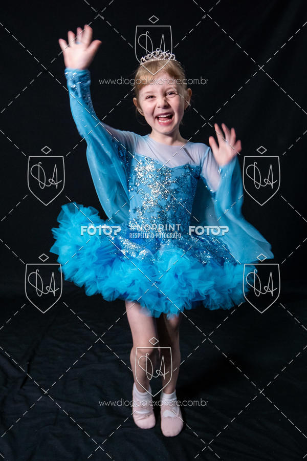 Buy your photos of the eventBelieve New York 2018 on Fotop