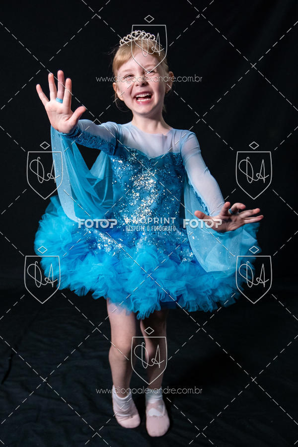 Buy your photos of the eventBelieve New York 2018 on Fotop