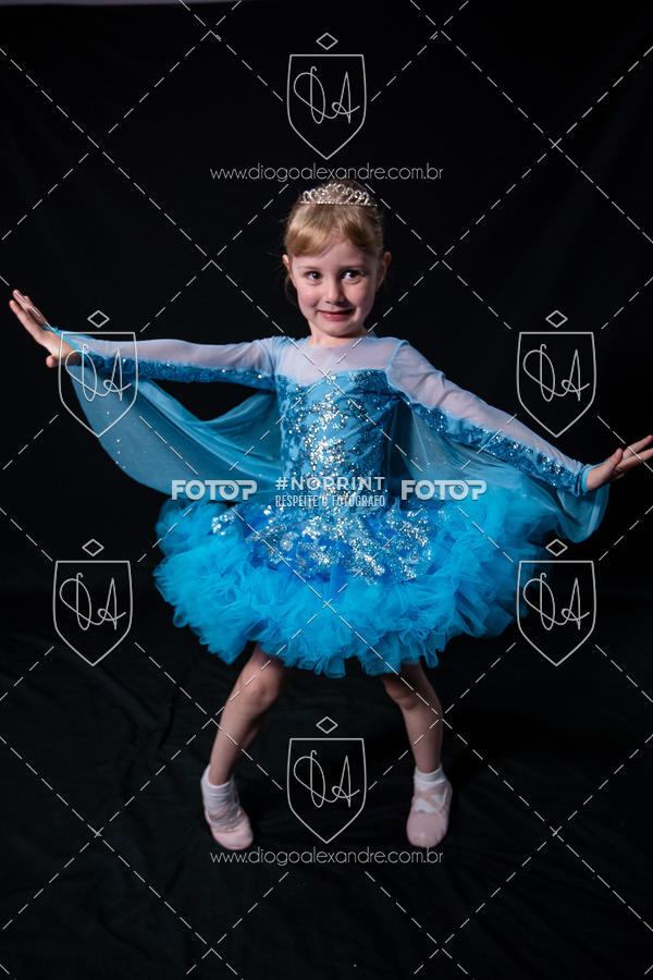 Buy your photos of the eventBelieve New York 2018 on Fotop