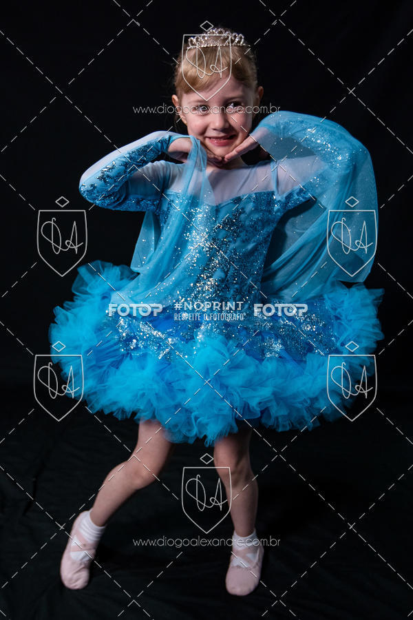 Buy your photos of the eventBelieve New York 2018 on Fotop