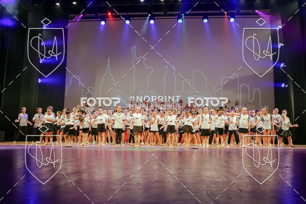 Buy your photos of the eventBelieve New York 2018 on Fotop