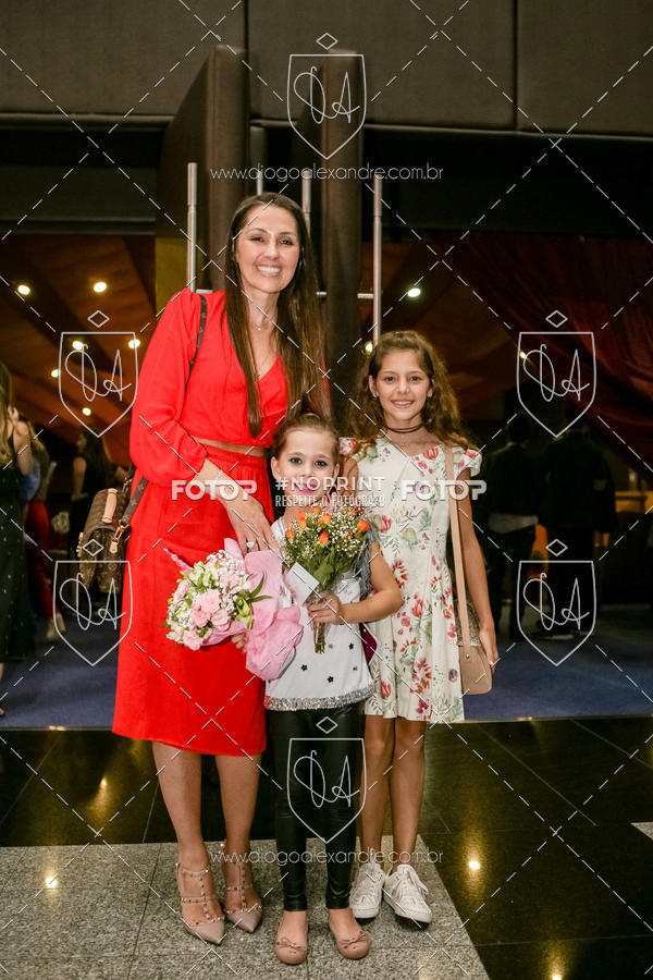 Buy your photos of the eventBelieve New York 2018 on Fotop