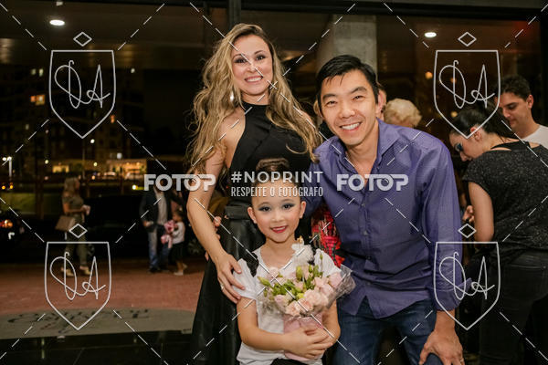 Buy your photos of the eventBelieve New York 2018 on Fotop