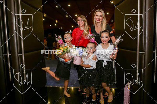 Buy your photos of the eventBelieve New York 2018 on Fotop