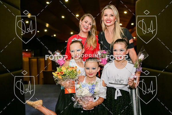 Buy your photos of the eventBelieve New York 2018 on Fotop