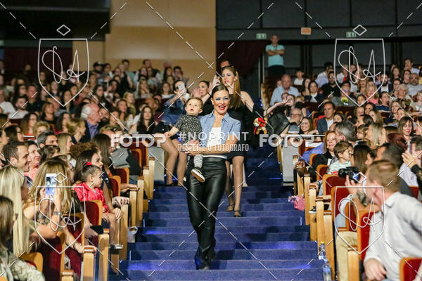 Buy your photos of the eventBelieve New York 2018 on Fotop