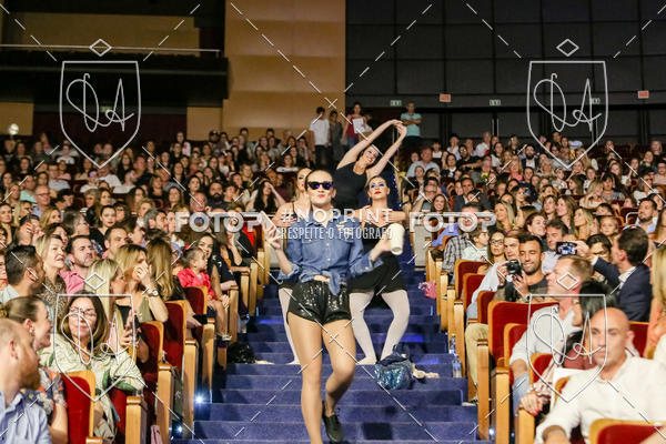 Buy your photos of the eventBelieve New York 2018 on Fotop