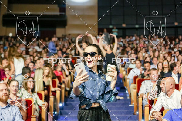 Buy your photos of the eventBelieve New York 2018 on Fotop