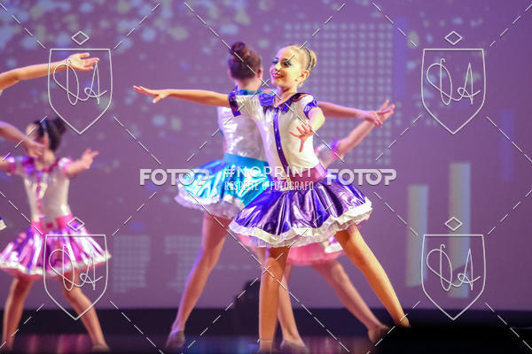 Buy your photos of the eventBelieve New York 2018 on Fotop