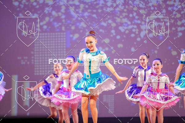 Buy your photos of the eventBelieve New York 2018 on Fotop