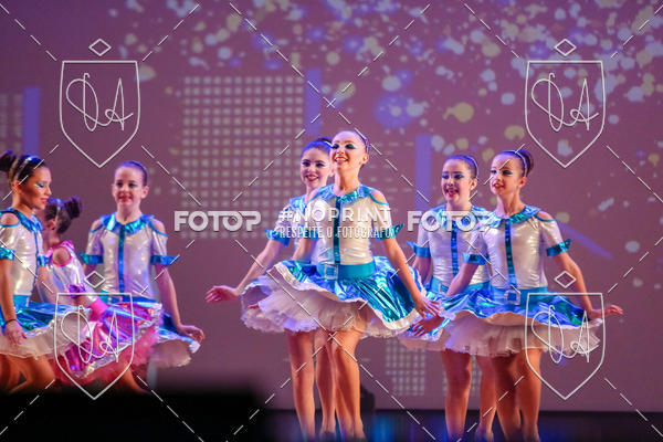 Buy your photos of the eventBelieve New York 2018 on Fotop