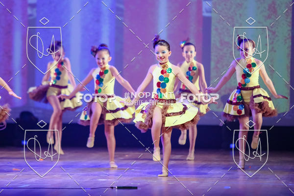 Buy your photos of the eventBelieve New York 2018 on Fotop