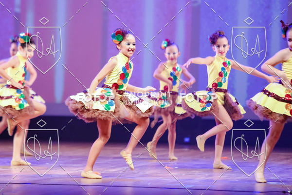 Buy your photos of the eventBelieve New York 2018 on Fotop