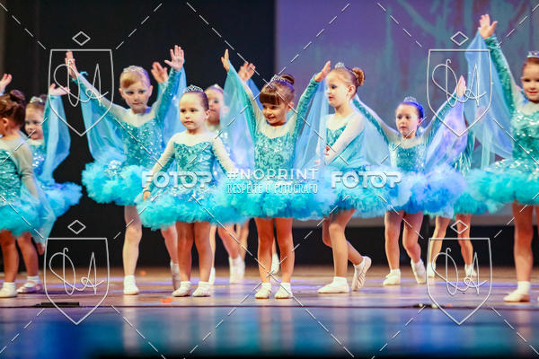 Buy your photos of the eventBelieve New York 2018 on Fotop