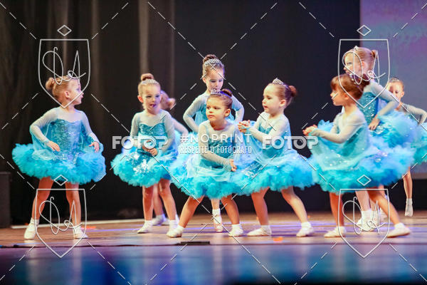 Buy your photos of the eventBelieve New York 2018 on Fotop