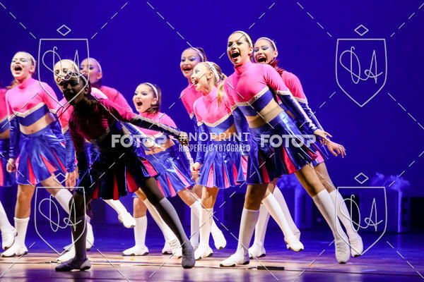 Buy your photos of the eventBelieve New York 2018 on Fotop