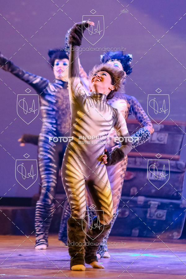 Buy your photos of the eventBelieve New York 2018 on Fotop