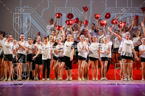 Buy your photos of the eventBelieve New York 2018 on Fotop