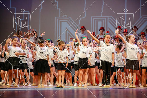 Buy your photos of the eventBelieve New York 2018 on Fotop