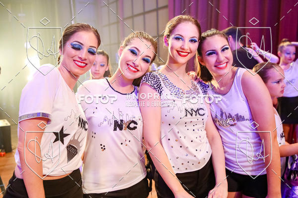 Buy your photos of the eventBelieve New York 2018 on Fotop