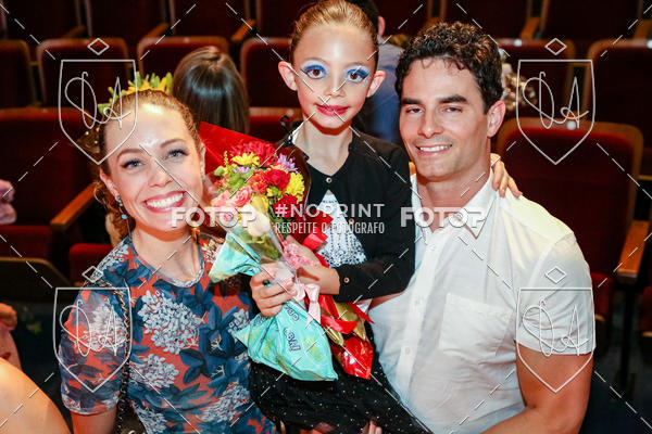 Buy your photos of the eventBelieve New York 2018 on Fotop