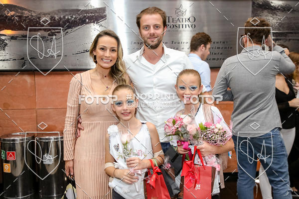 Buy your photos of the eventBelieve New York 2018 on Fotop