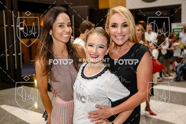 Buy your photos of the eventBelieve New York 2018 on Fotop