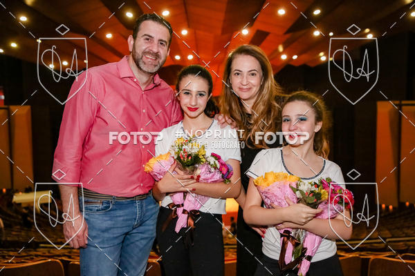 Buy your photos of the eventBelieve New York 2018 on Fotop