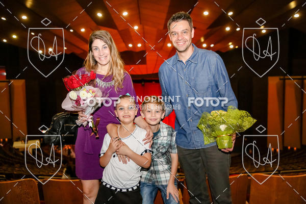 Buy your photos of the eventBelieve New York 2018 on Fotop