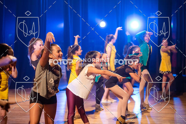 Buy your photos of the eventBelieve New York 2018 on Fotop