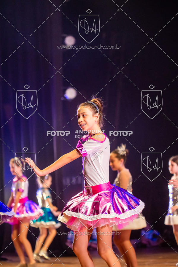 Buy your photos of the eventBelieve New York 2018 on Fotop