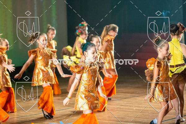 Buy your photos of the eventBelieve New York 2018 on Fotop