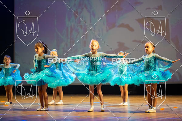 Buy your photos of the eventBelieve New York 2018 on Fotop