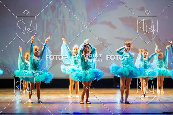 Buy your photos of the eventBelieve New York 2018 on Fotop