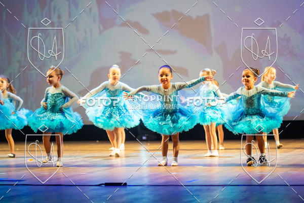 Buy your photos of the eventBelieve New York 2018 on Fotop