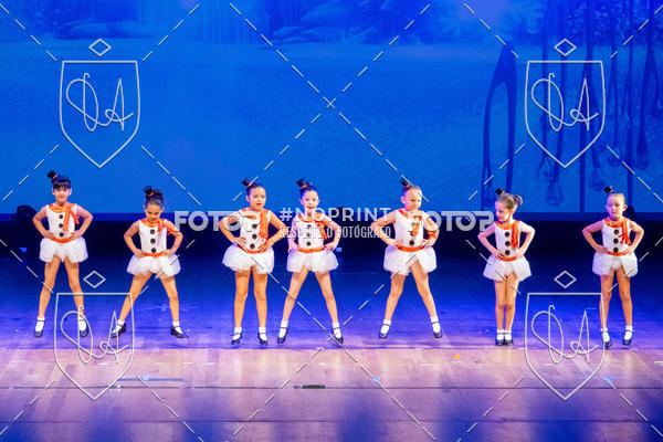 Buy your photos of the eventBelieve New York 2018 on Fotop