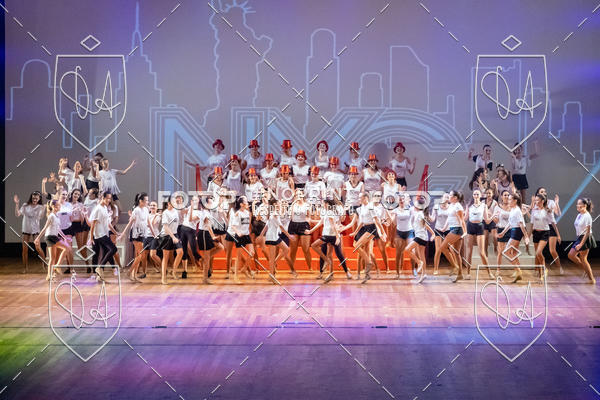 Buy your photos of the eventBelieve New York 2018 on Fotop