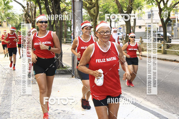 Compra tus fotos del eventoSubida do Papai Noel - treino da Equipe P� carioca En Fotop