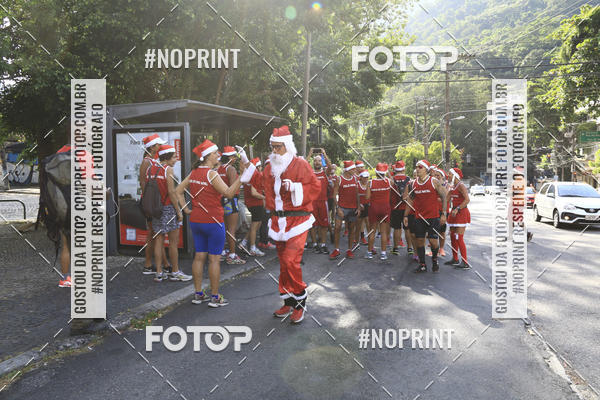 Compra tus fotos del eventoSubida do Papai Noel - treino da Equipe P� carioca En Fotop