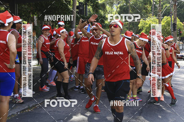 Compra tus fotos del eventoSubida do Papai Noel - treino da Equipe P� carioca En Fotop