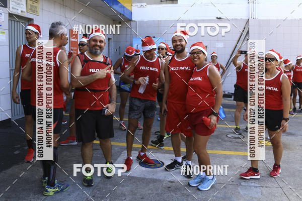 Achetez vos photos de l'�v�nementSubida do Papai Noel - treino da Equipe P� carioca sur Fotop