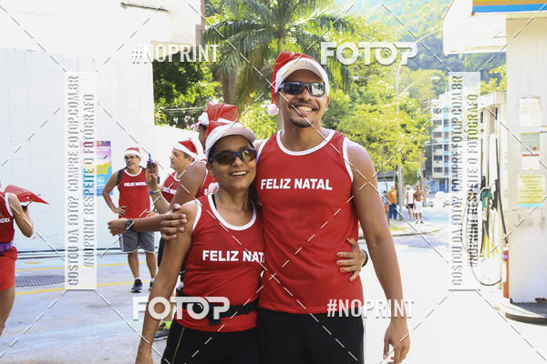 Achetez vos photos de l'�v�nementSubida do Papai Noel - treino da Equipe P� carioca sur Fotop