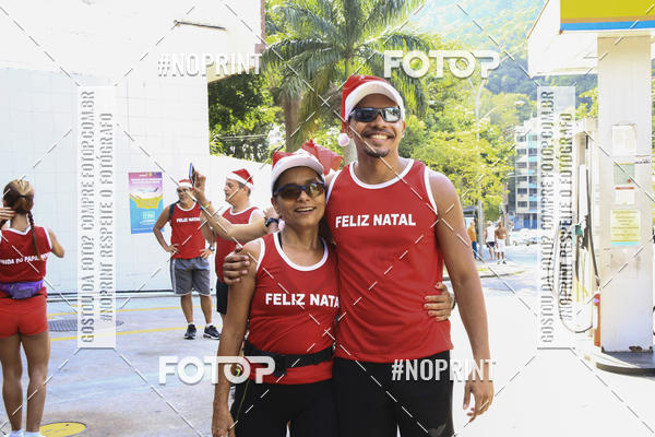 Achetez vos photos de l'�v�nementSubida do Papai Noel - treino da Equipe P� carioca sur Fotop