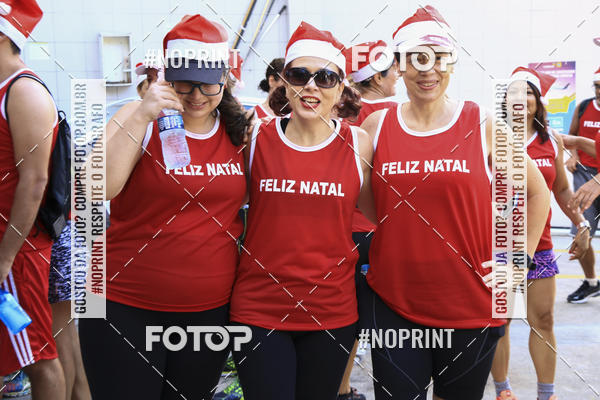 Achetez vos photos de l'�v�nementSubida do Papai Noel - treino da Equipe P� carioca sur Fotop
