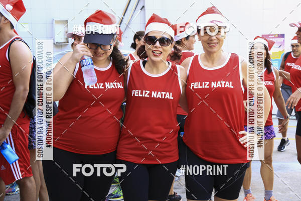 Achetez vos photos de l'�v�nementSubida do Papai Noel - treino da Equipe P� carioca sur Fotop