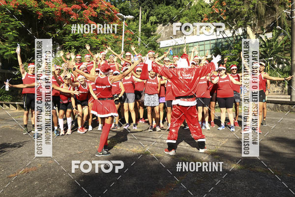 Compra tus fotos del eventoSubida do Papai Noel - treino da Equipe P� carioca En Fotop