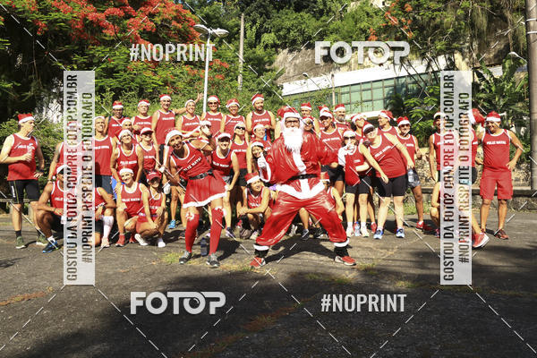 Compra tus fotos del eventoSubida do Papai Noel - treino da Equipe P� carioca En Fotop