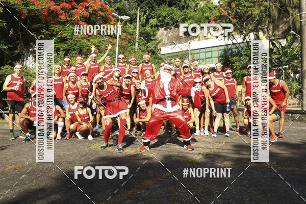 Compra tus fotos del eventoSubida do Papai Noel - treino da Equipe P� carioca En Fotop