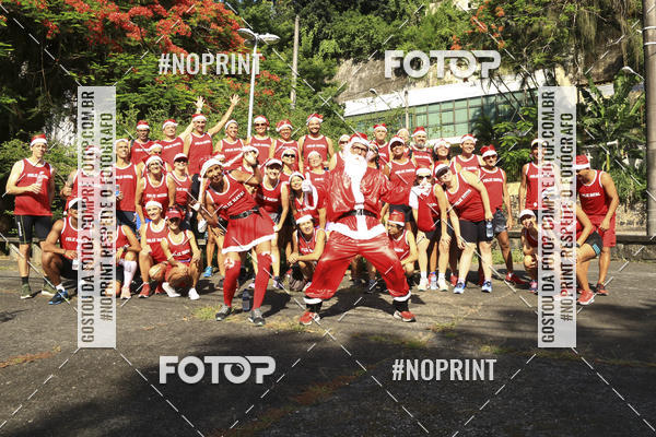 Compra tus fotos del eventoSubida do Papai Noel - treino da Equipe P� carioca En Fotop